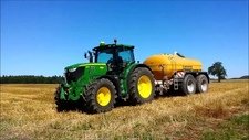 Які види трансмісії тракторів John Deere