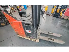 Linde L12 проблема з батареєю - Фото: 2