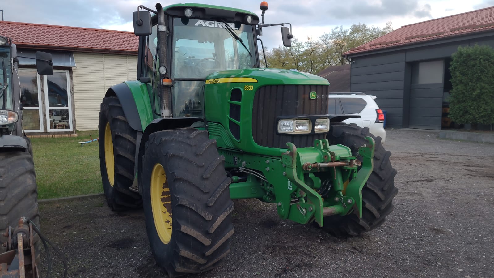Трактор JOHN DEERE 6830 COMFORT 2010 г купить в Украине - ООО 