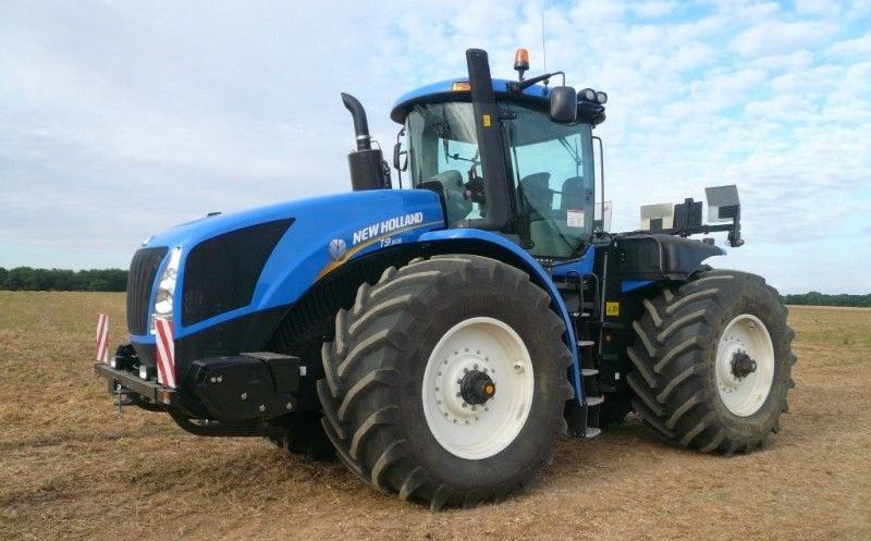 Фото тяжелого трактора New Holland