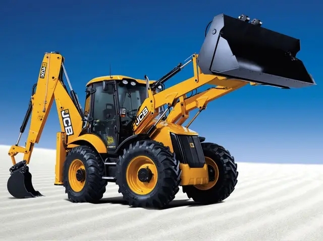 Экскаватор погрузчик JCB - фото